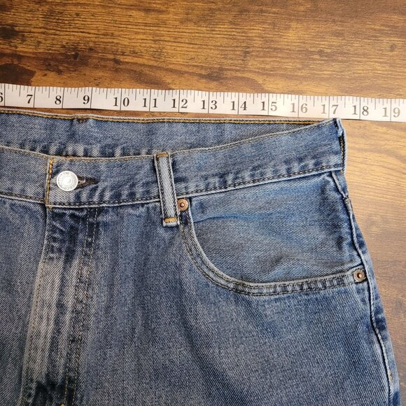 Vtg Levi's Jeans Mens 36x32 Measures 34x30 Relaxed Straight 550 Ripped Y2K - Picture 6 of 10